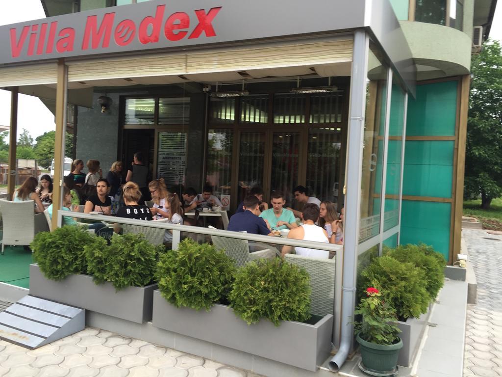 Guesthouse Villa Modex ปาราชิน ภายนอก รูปภาพ