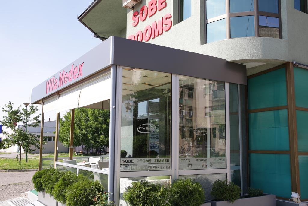 Guesthouse Villa Modex ปาราชิน ภายนอก รูปภาพ