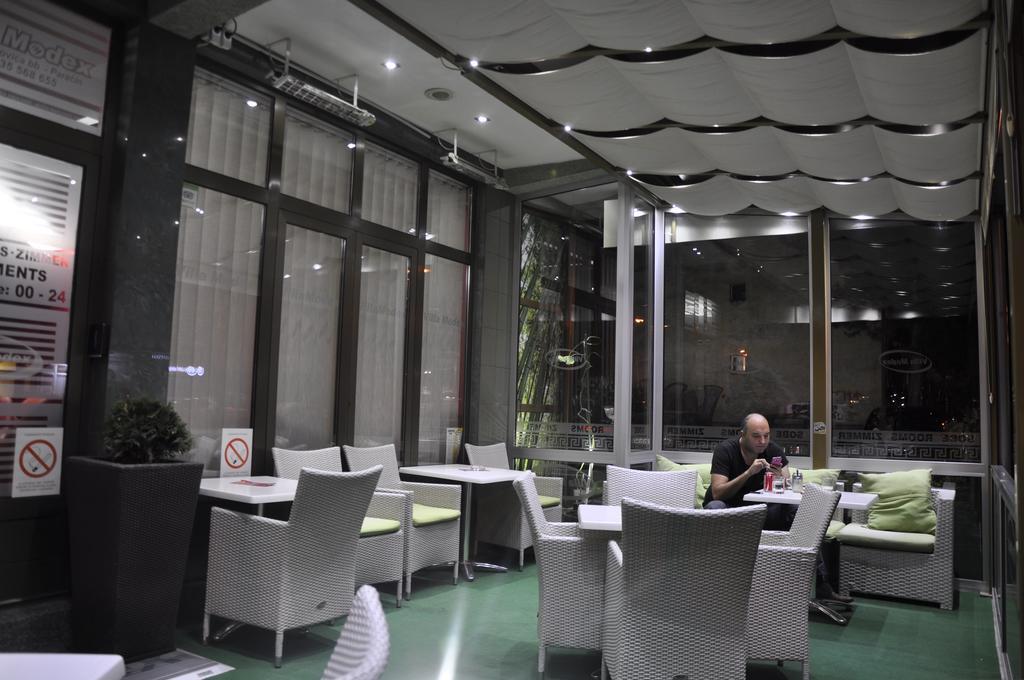 Guesthouse Villa Modex ปาราชิน ภายนอก รูปภาพ